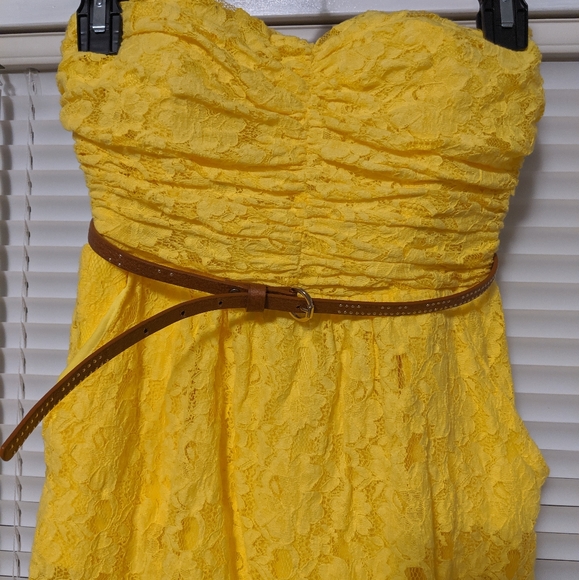 GB Dillard's Brand Yellow Strapless Lace Dress - Picture 2 of 4